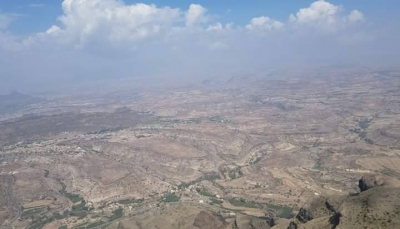 الضالع: مقاتلات التحالف تستهدف مواقع الحوثيين في جبل "ناصة" الاستراتيجي