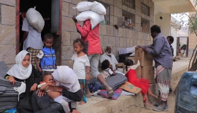 الصليب الأحمر: 83% من نازحي اليمن أطفال ونساء