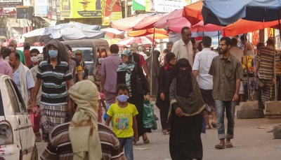 "اليمنيون خائفون من الجوع".. انهيار تاريخي للريال اليمني وحالة هلع وسط المواطنين من ارتفاع الاسعار 