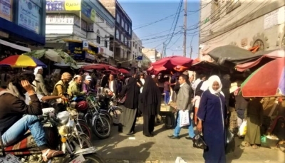 النساء البائعات في الأسواق.. معاناة مضاعفة في نهار رمضان من أجل العيش (تقرير خاص)