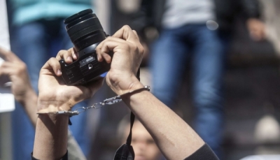 منظمة حقوقية ترصد 1465 انتهاكا ضد الحريات الإعلامية في اليمن منذ بدء الحرب