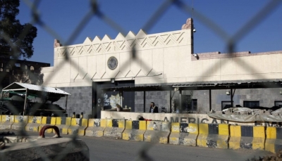 المبعوث الأمريكي: الحوثيون لم يخلوا مجمع السفارة في صنعاء ويواصلون احتجاز 13 من موظفينا السابقين