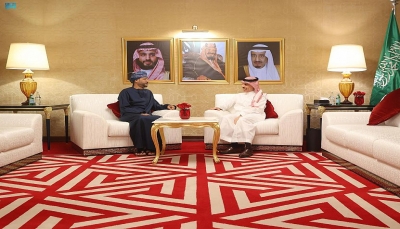 وزير الخارجية السعودي يلتقي في الدوحة نظيره العماني والمبعوث الأمريكي لدى إيران