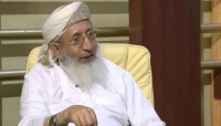 العليمي يطمئن على الشيخ "صعتر" ويشيد بمواقفه في التصدي لمليشيا الحوثي